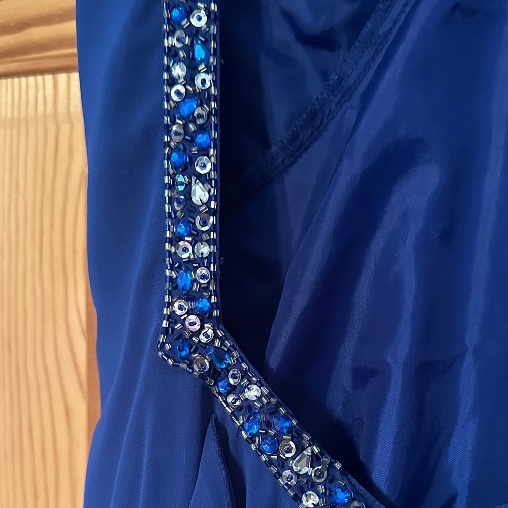 Elegant Blue Evening Gown - Picture 7 of 7